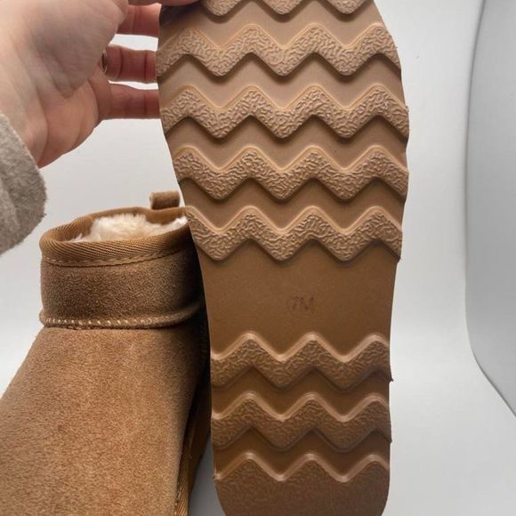 CUSHIONAIRE Women's COZY Genuine Suede pull on platform boot CHESTNUT 7 - Picture 6 of 6